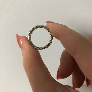 Pandora Ring